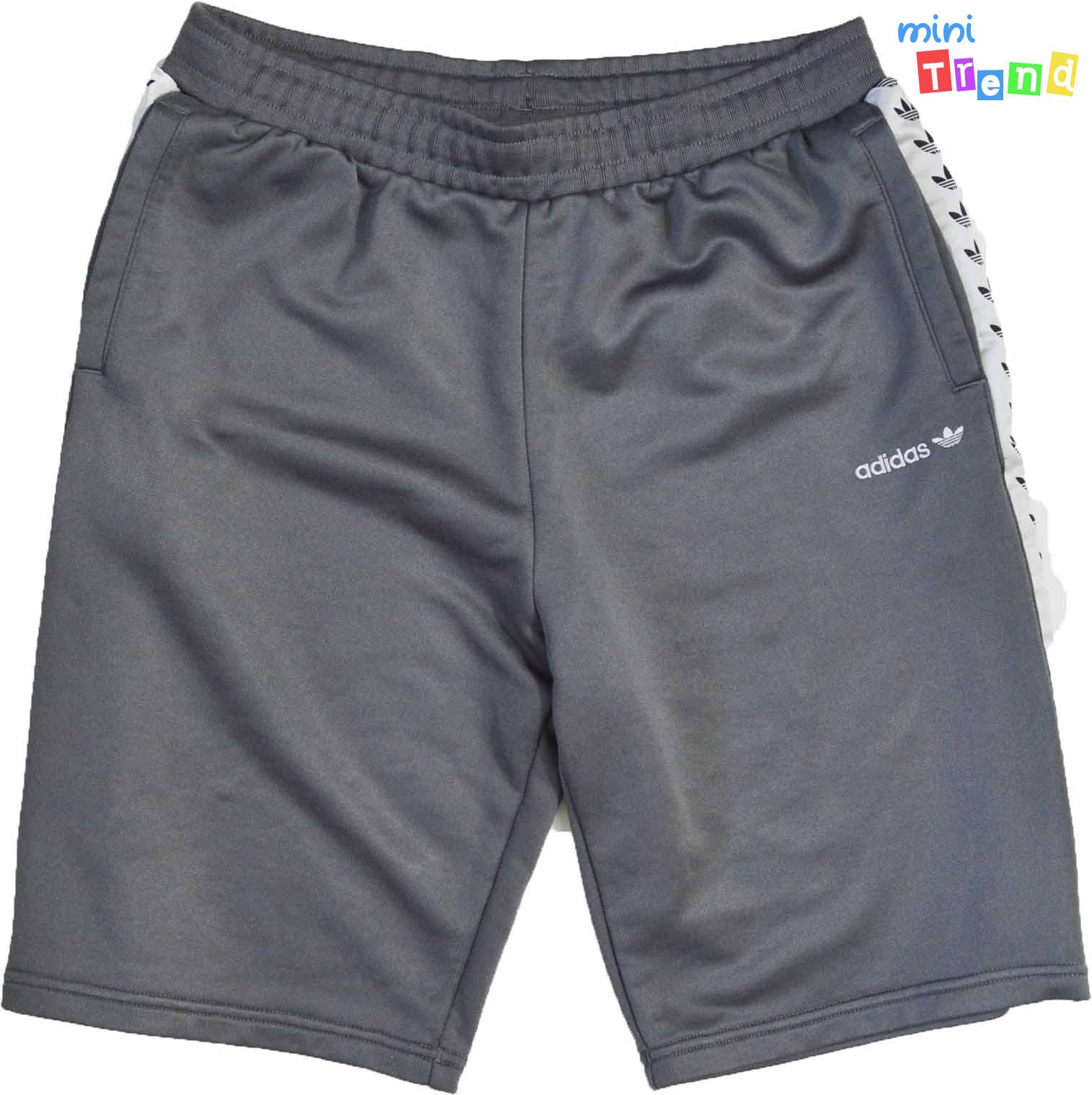 Adidas szürke rövidnadrág 13-14év 4-Hibátlan(kis szálhúzás)